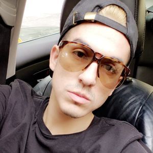 Meet your Posher, Robert